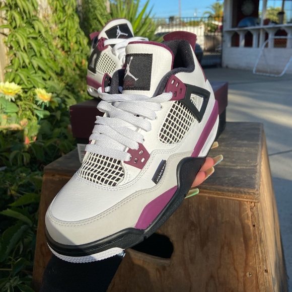 PSG x Air Jordan Retro (SOLD) - Picture 5 of 11